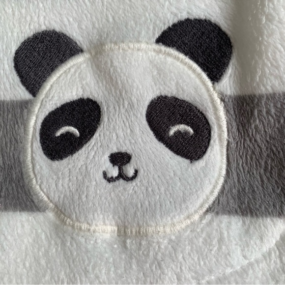 Carter’s Gray White Striped Panda Blanket Baby Security Nursery Soft Rare - Picture 2 of 6